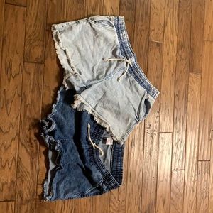 No boundaries shorts large 2 pair